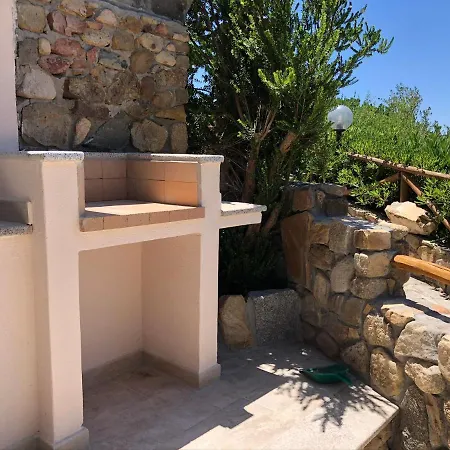 Domus Claudia 펜션 *